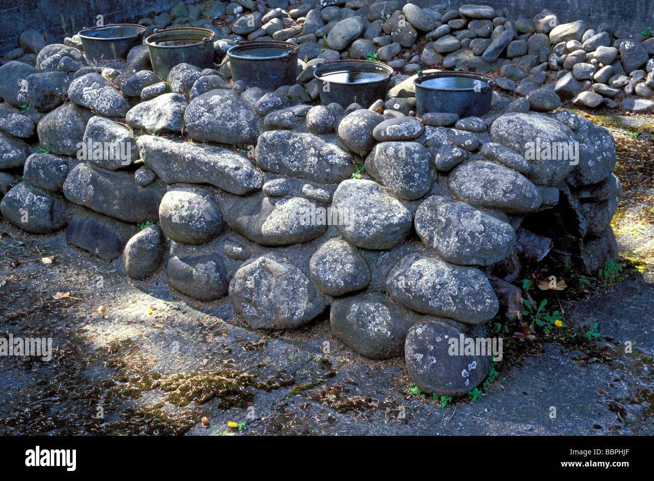 Ofen und Kessel an der historischen Lewis und Clark Salinen im Meer Fort Clatsop National Memorial Oregon Stockfoto