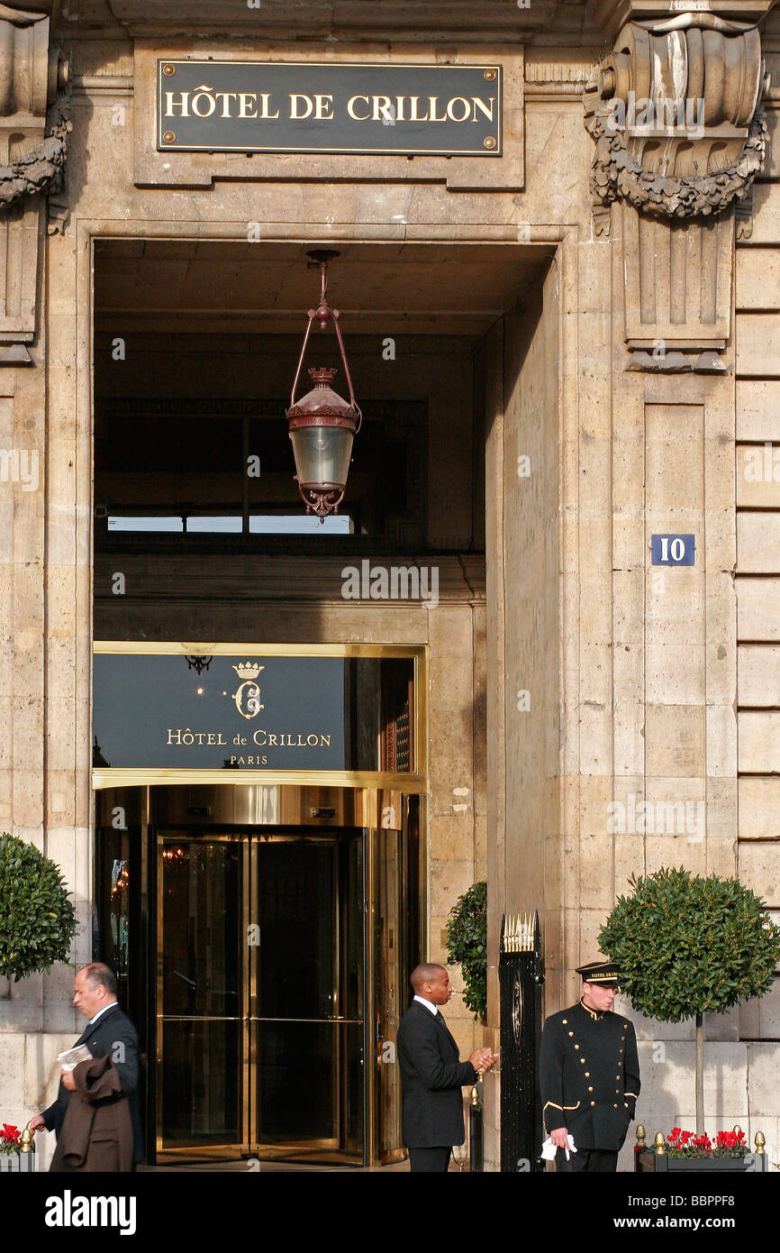 EINGANG UND FASSADE DES HOTEL DE CRILLON, PARIS (75) Stockfoto