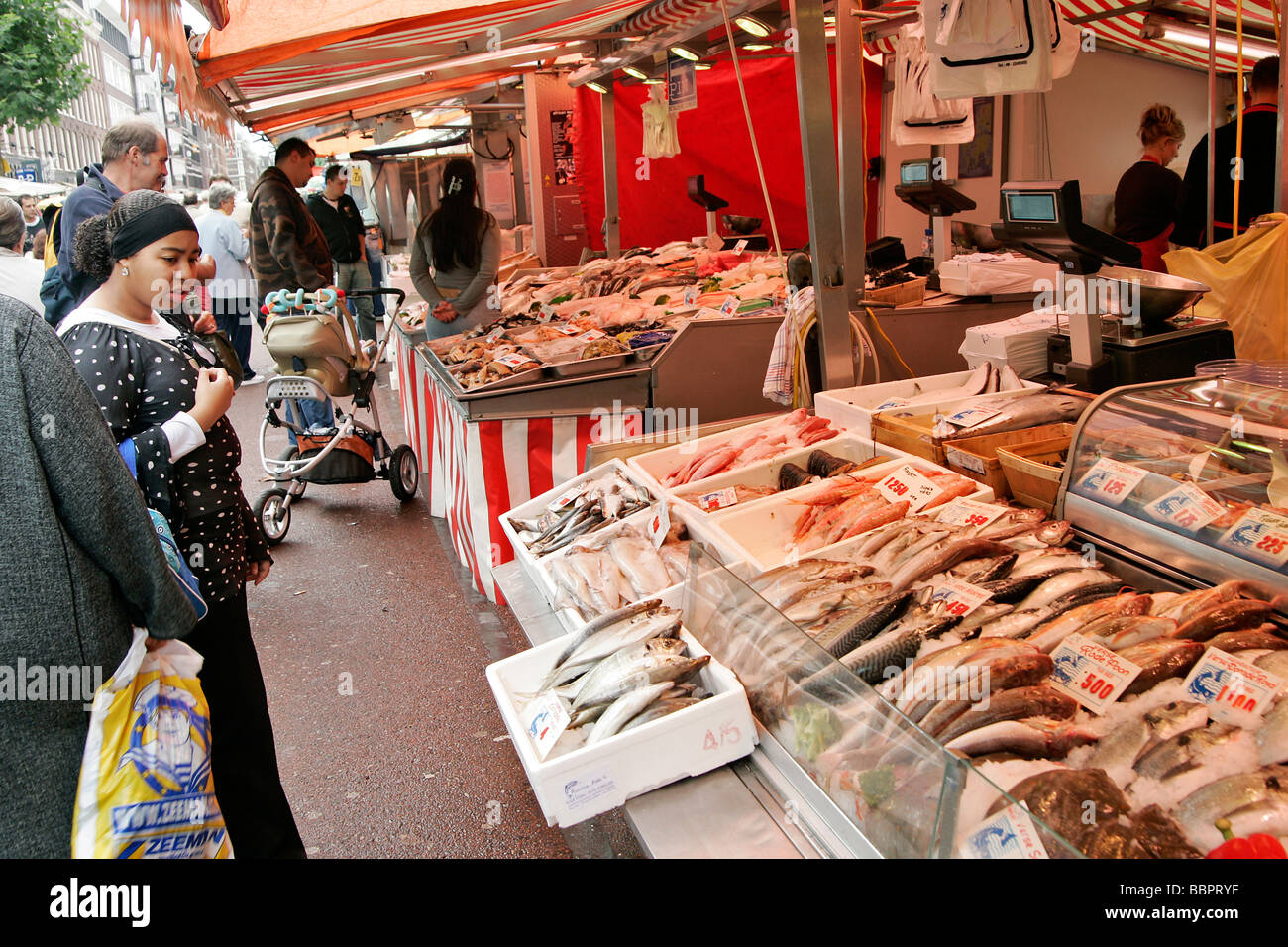 Amsterdam fischmarkt niederlande Fotos und Bildmaterial in hoher