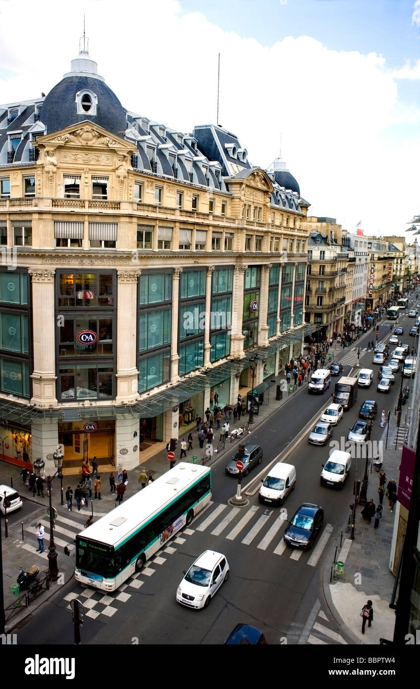 Paris Frankreich, Blick aus der Luft, City High Angle, Street Scene 'C & A' Kaufhaus Gebäude, ratp Bus paris, Autos, Straßenzentrum paris, Architektur Stockfoto