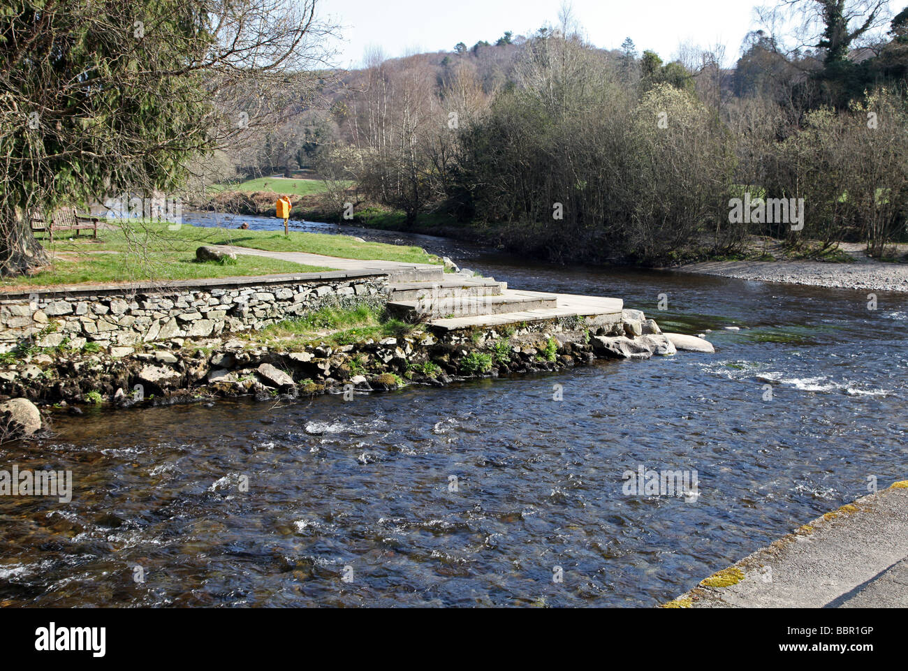 Treffen der Wasser, wo die Flüsse Avonmore und Avonbeg zu einem Vale von Avoca Irland verschmelzen Stockfoto