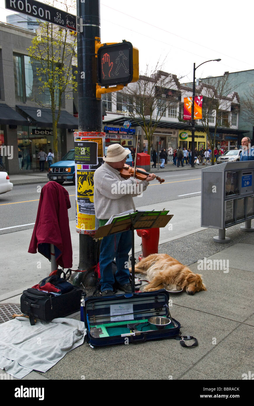 Musiker auf der Robson Street Vancouver Stockfoto