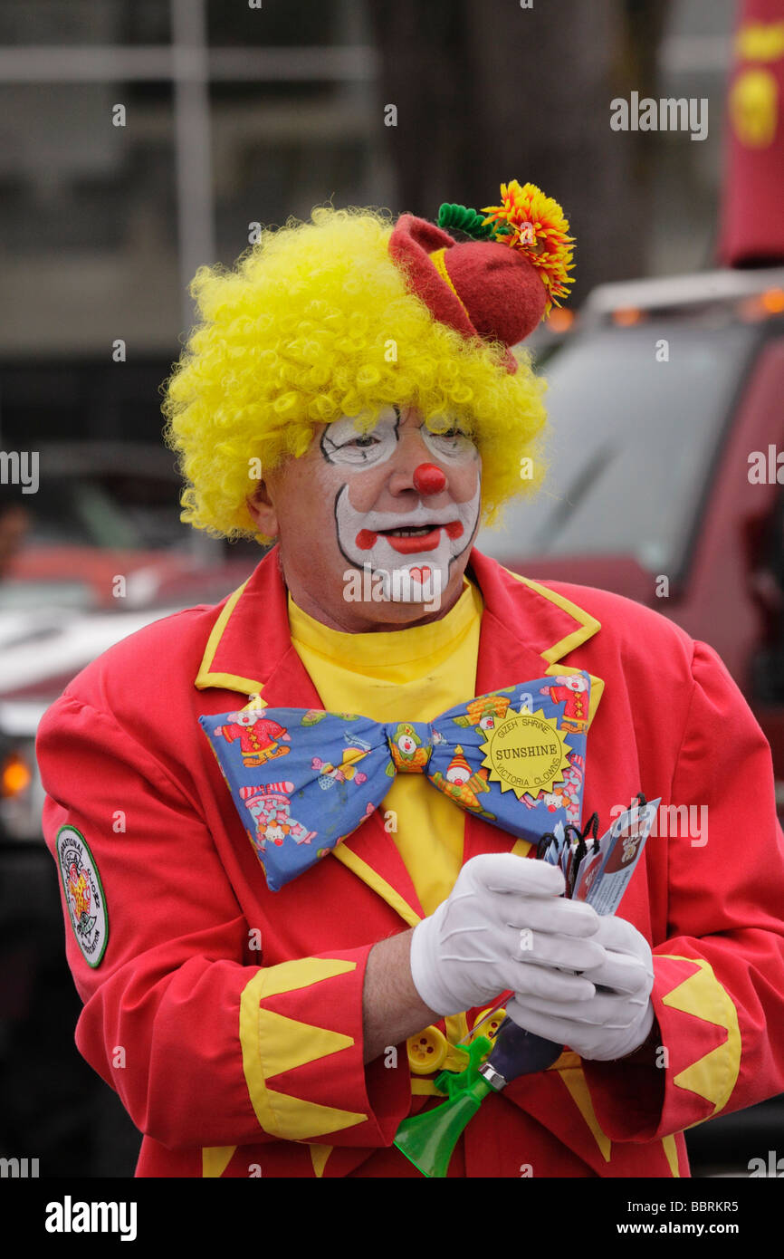 Clown im Jahr 2009 Victoria Day parade Festlichkeiten Victoria British Columbia Kanada Stockfoto