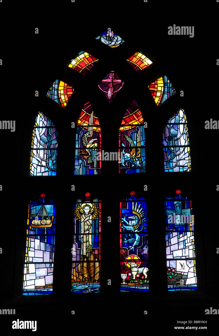 Glasmalerei von St. Magnus Cathedral Stockfoto