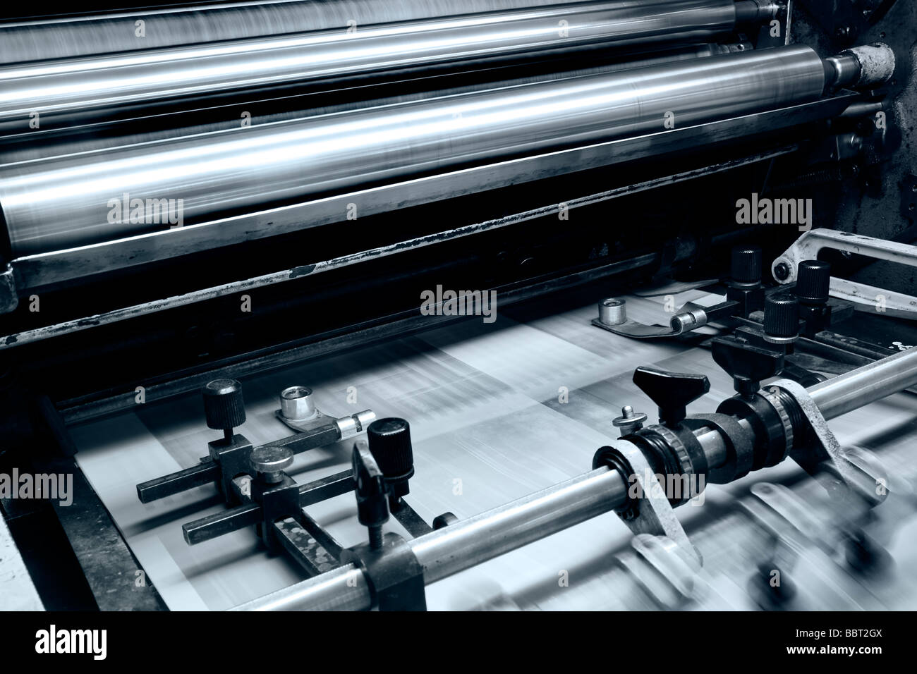 Offset Druckmaschine in Druckerei Stockfotografie - Alamy