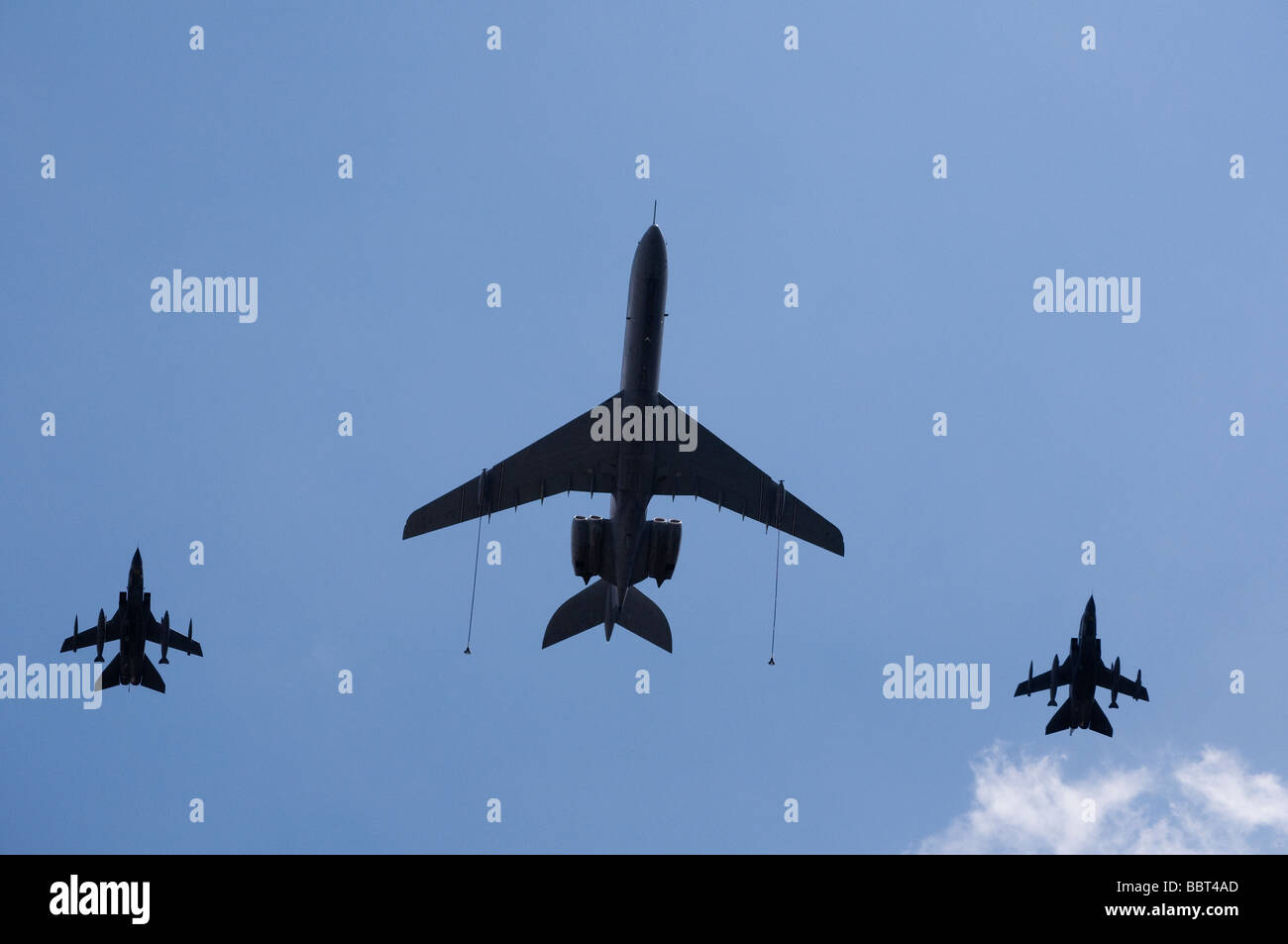 Vickers VC10 und zwei Panavia Tornados Stockfoto
