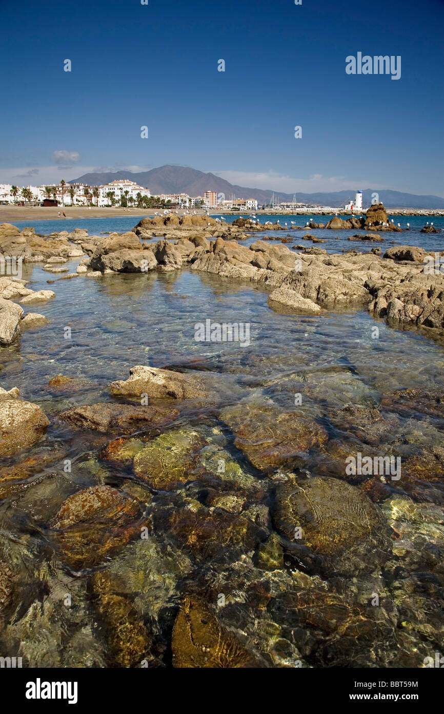 Strände von La Duquesa Burg in Manilva Malaga Sonnenküste Andalusien Spanien Stockfoto