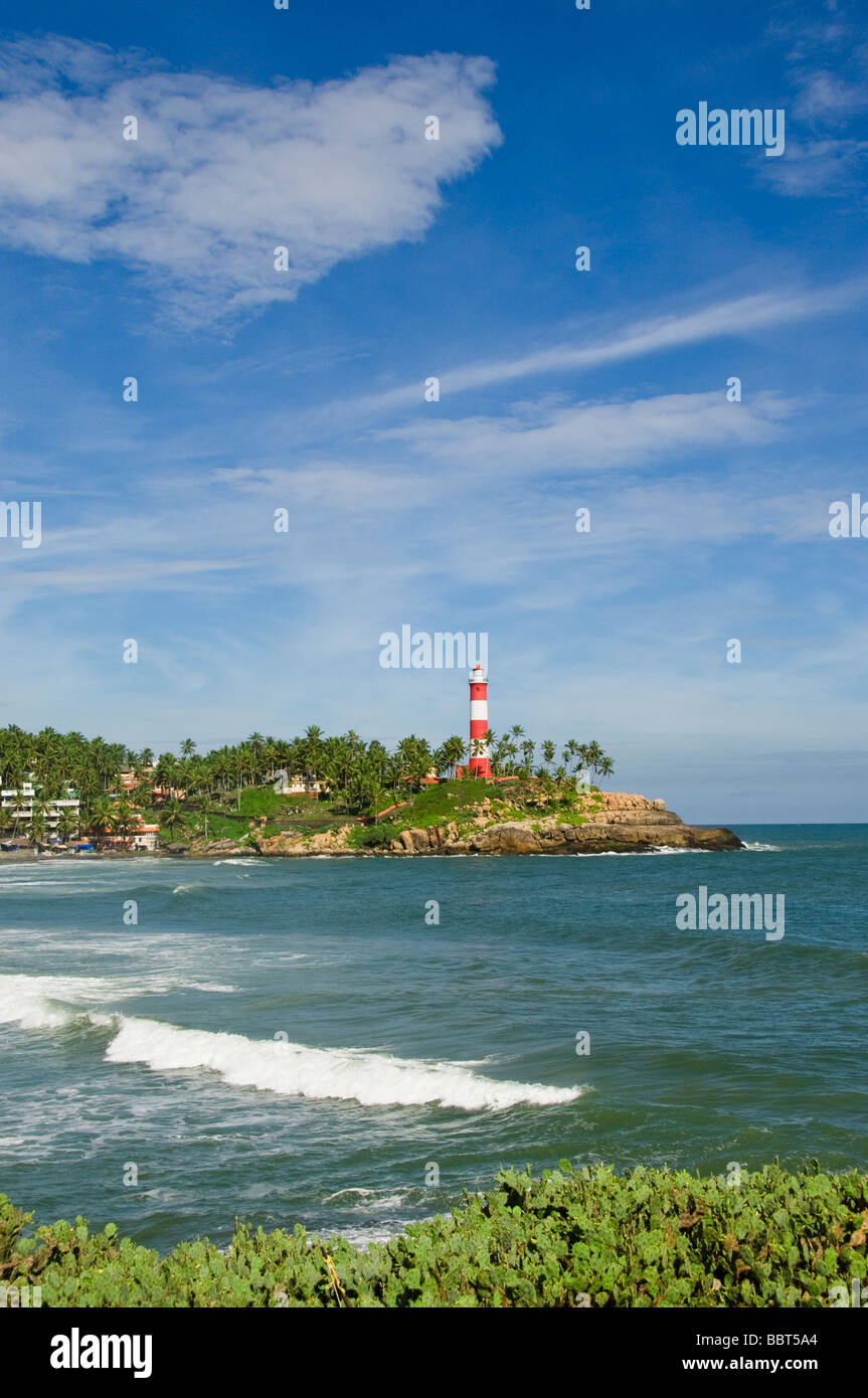Kovalam Strand mit Leuchtturm im Hintergrund, Indien Stockfoto