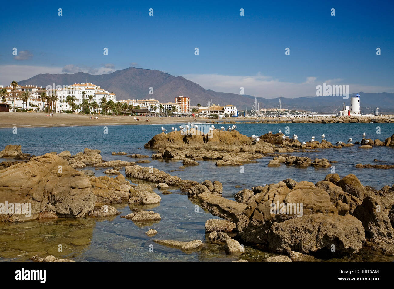Strände von La Duquesa Burg in Manilva Malaga Sonnenküste Andalusien Spanien Stockfoto