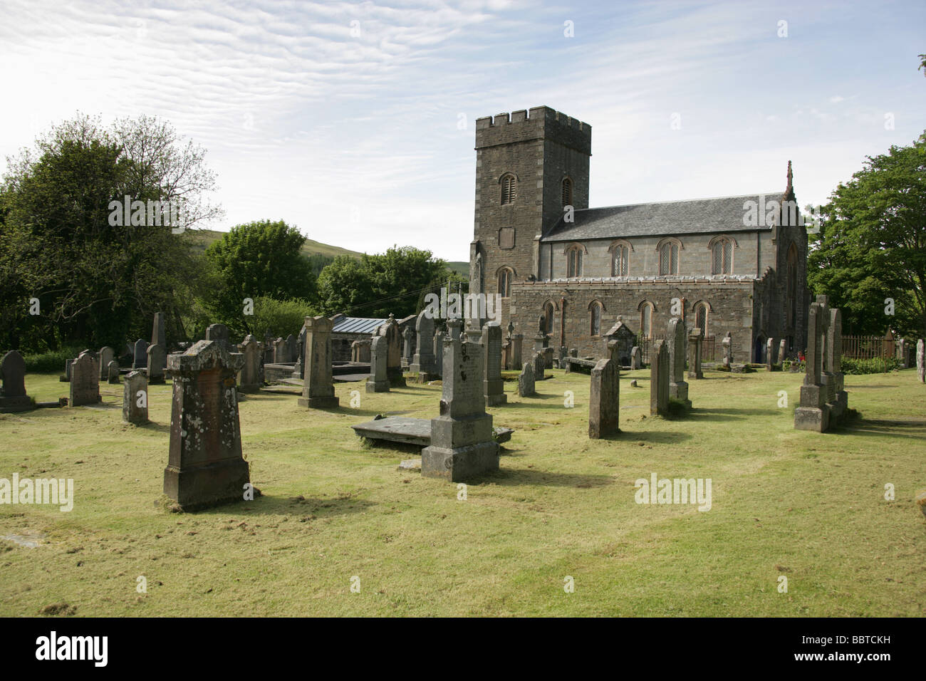 Dorf Kilmartin, Schottland. Im 19. Jahrhundert gebaut Kilmartin Pfarrkirche in Kilmartin Glen. Stockfoto