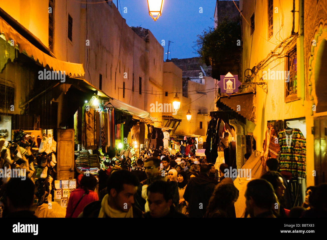 Medina von Fes bei Nacht, Marokko, Nordafrika Stockfoto