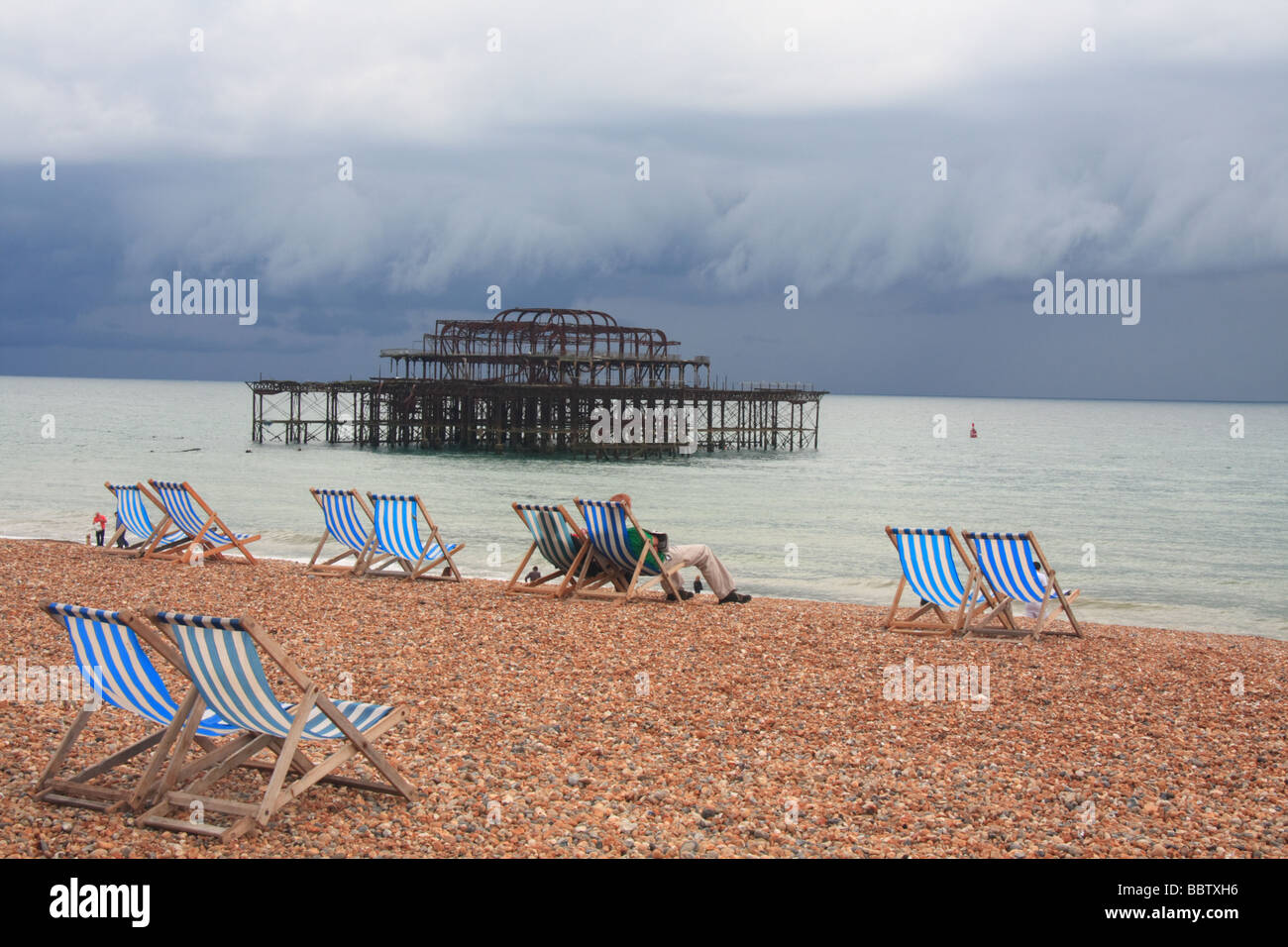 Gerade ein Sturm von der Strand von Brighton, England Stockfoto