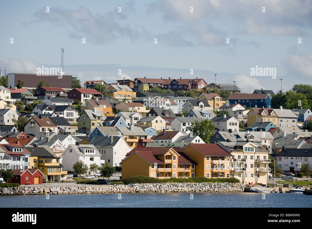 kleinen Norwegisch Stadt am Meer Stockfoto