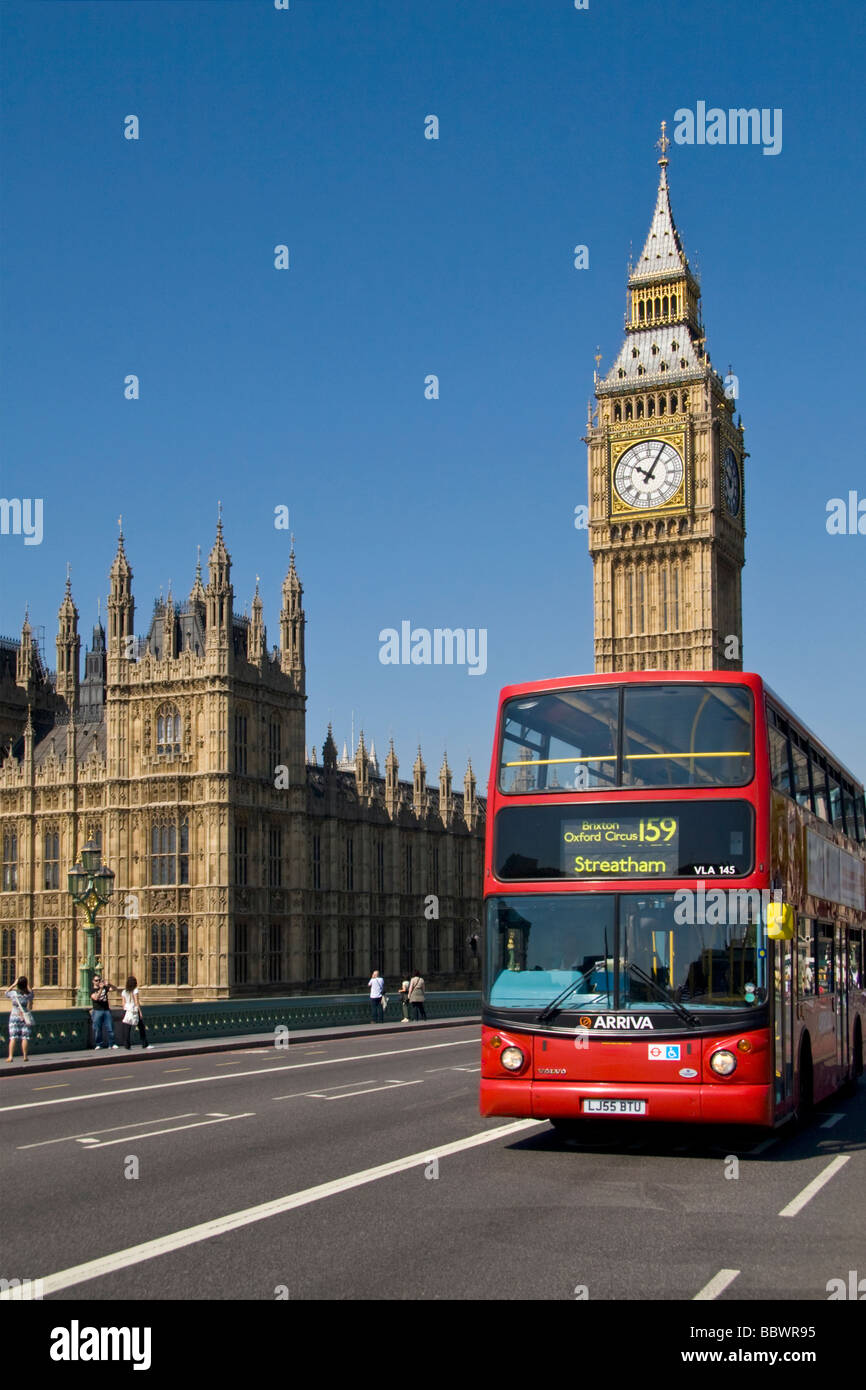 London Red Bus und "Big Ben" mit Häusern des Parlaments UK Stockfoto