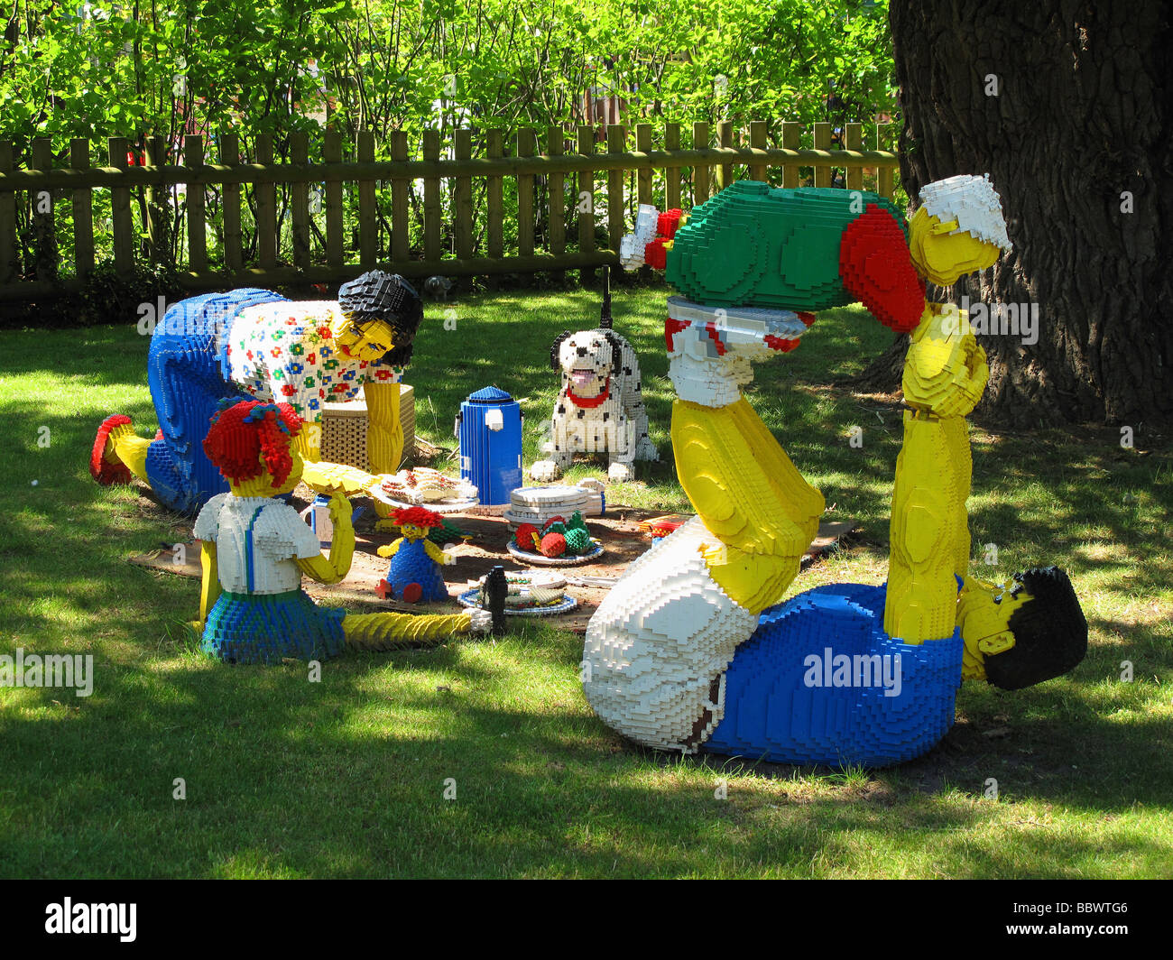 Legoland Windsor Modell Darstellung einer Familie ein Picknick Stockfoto