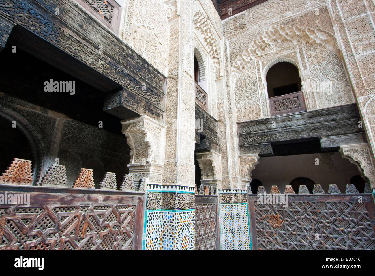 Detail im Inneren Bou Inania Madrasa in Marokko Nordafrika Stockfoto