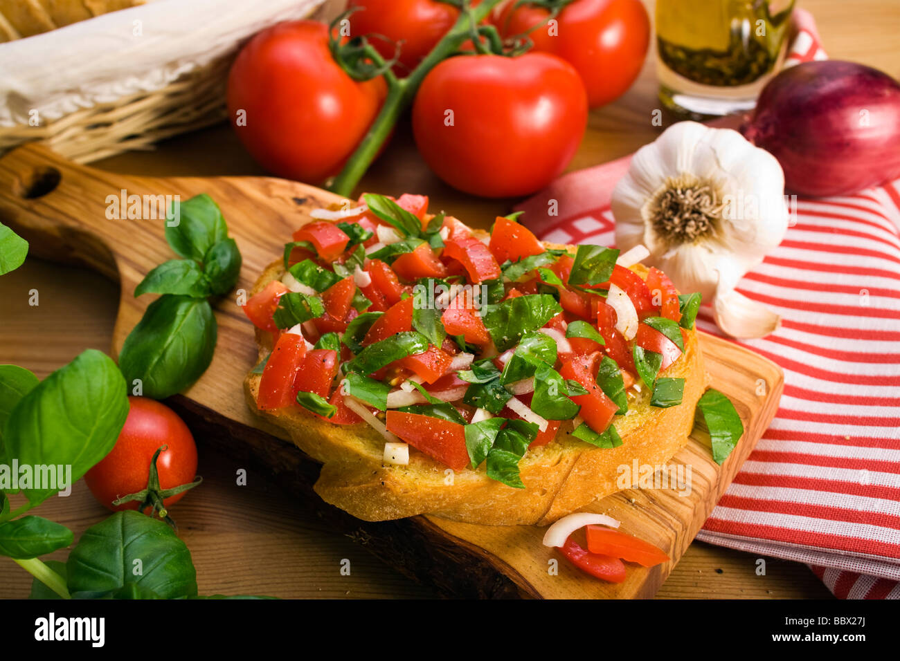 Bruschetta italienisches essen antipasti -Fotos und -Bildmaterial in ...