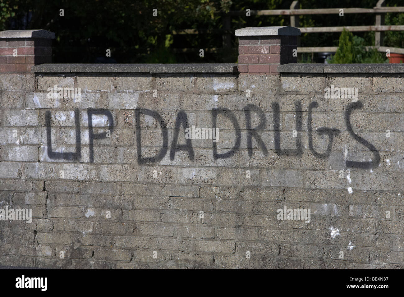 bis da Drogen Drogen pro Graffiti im Vereinigten Königreich Stockfoto