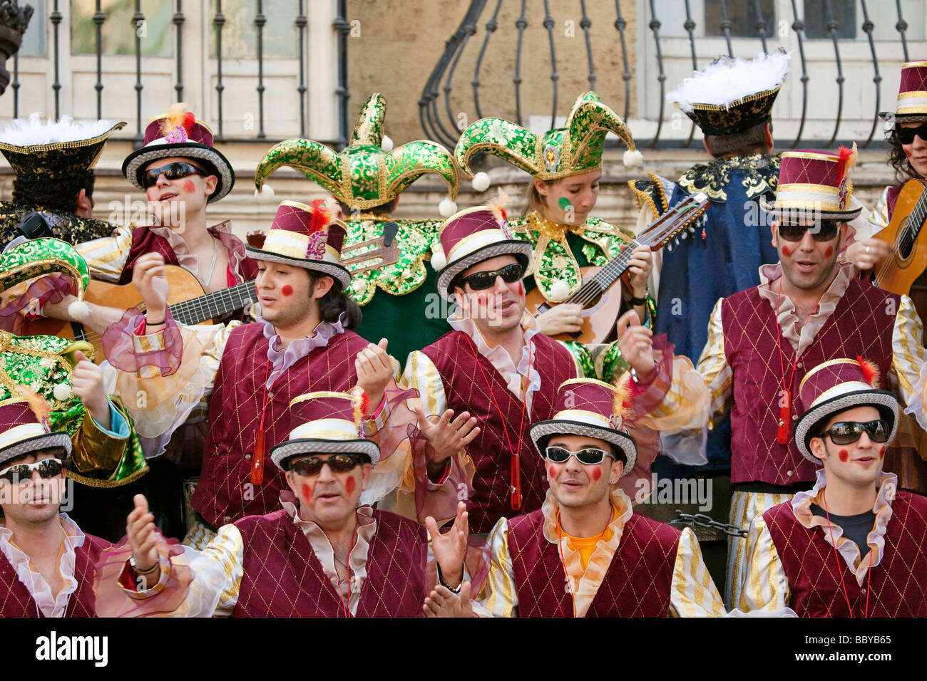 Carrusel de Coros de Los Carnavales de Cadiz Andalusien España Chöre im Karussell Karneval in Cadiz Andalusien Spanien Stockfoto