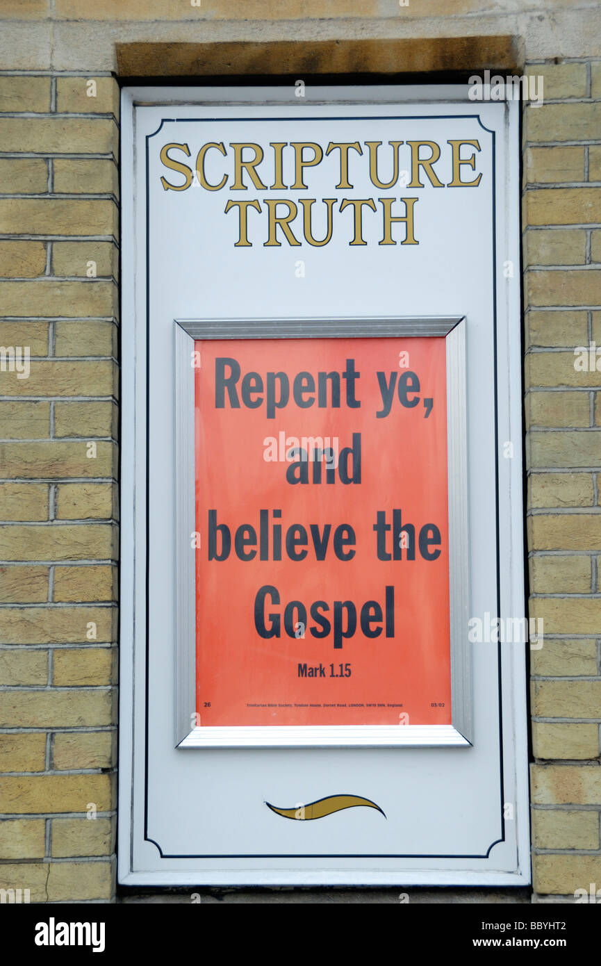 Schrift Wahrheit christlichen Kirche Zeichen fordert die Menschen zur Buße und glaubt an das Evangelium Stockfoto