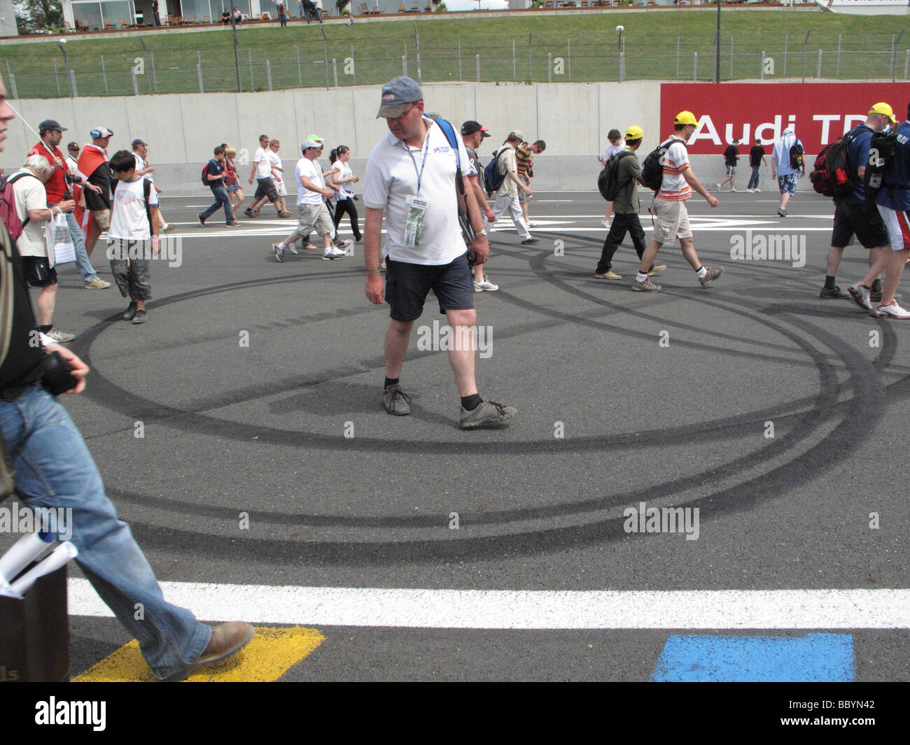 Le Mans Sarthe Frankreich motor Rennstrecke verfolgen Donut Reifen ring Stockfoto
