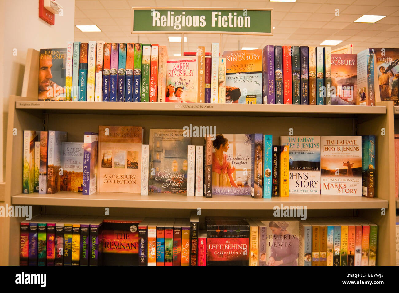 religiöse Fiktion Buchregale, Barnes &amp; Noble, USA Stockfoto