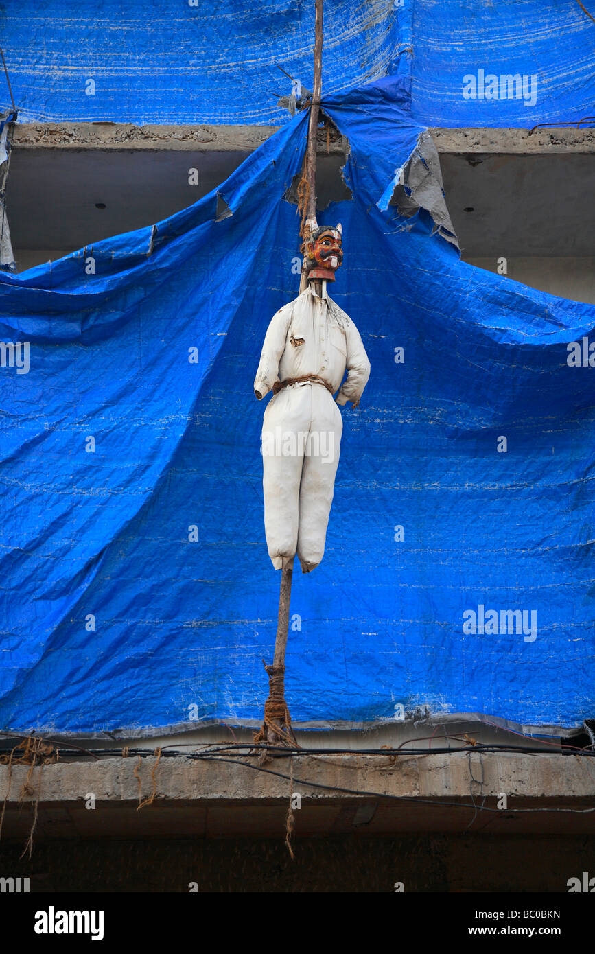 Indien, Tamil Nadu, Puducherry, Pondicherry, Puppe, um böse Geister entfernt zu halten Stockfoto