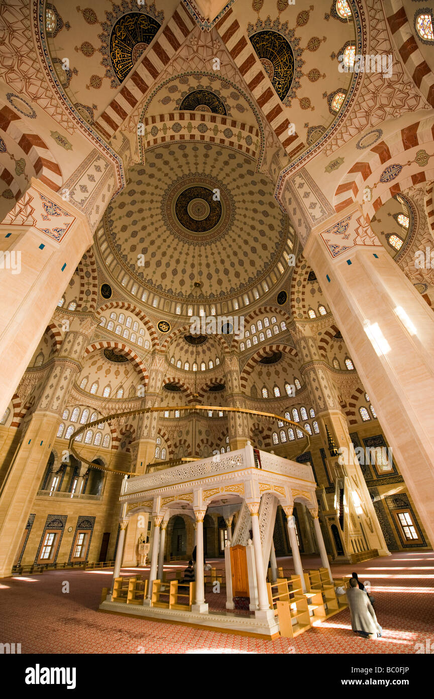 Interieur-Details der Sabanci Moschee, Adana, Türkei Stockfoto
