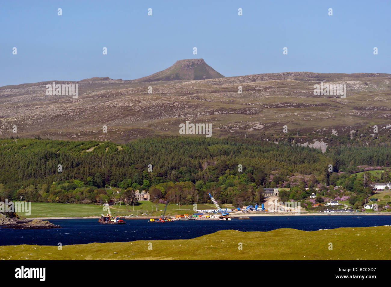 Dun Caan und Churchton Bay. Insel Raasay, aus den Braes. Isle Of Skye, innere Hebriden, Schottland, Vereinigtes Königreich, Europa. Stockfoto