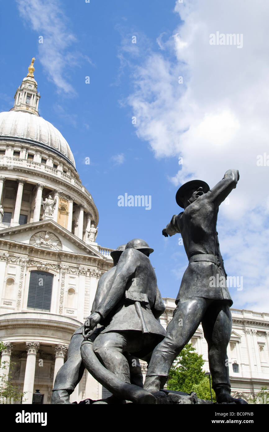 Das Nationaldenkmal für die Männer und Frauen der Feuerwehr Vereinigtes Königreich. Stockfoto