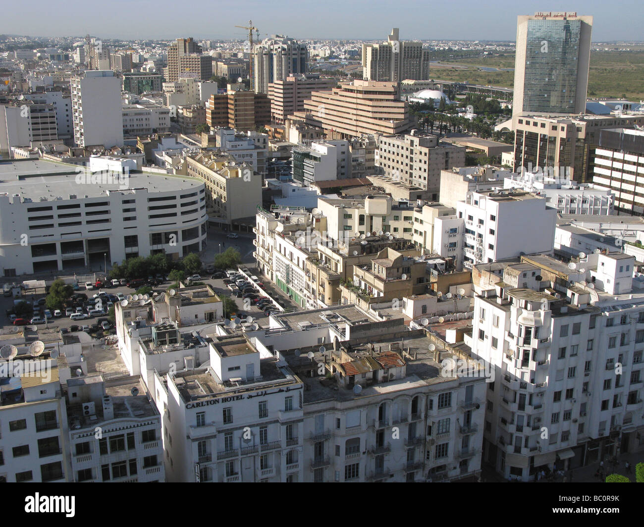 TUNIS, TUNESIEN. Ein Blick über die Innenstadt. 2009. Stockfoto