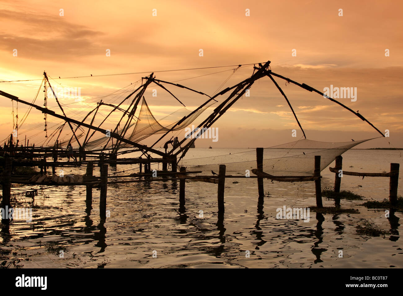 Chinesische Fischernetze Fort Kochin Kerala Indien Stockfoto