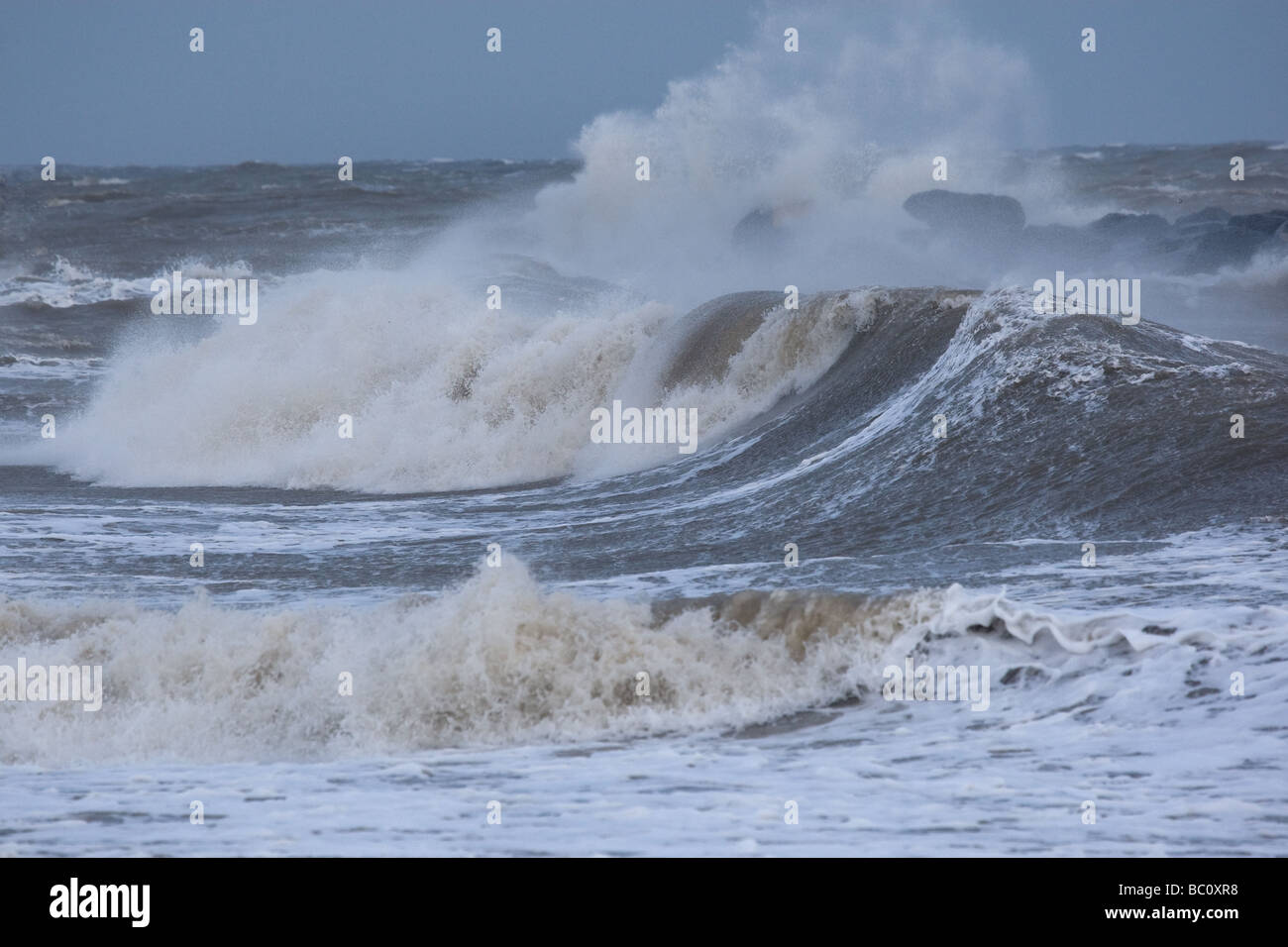 Hohen Gezeiten Sea Palling Norfolk Stockfoto