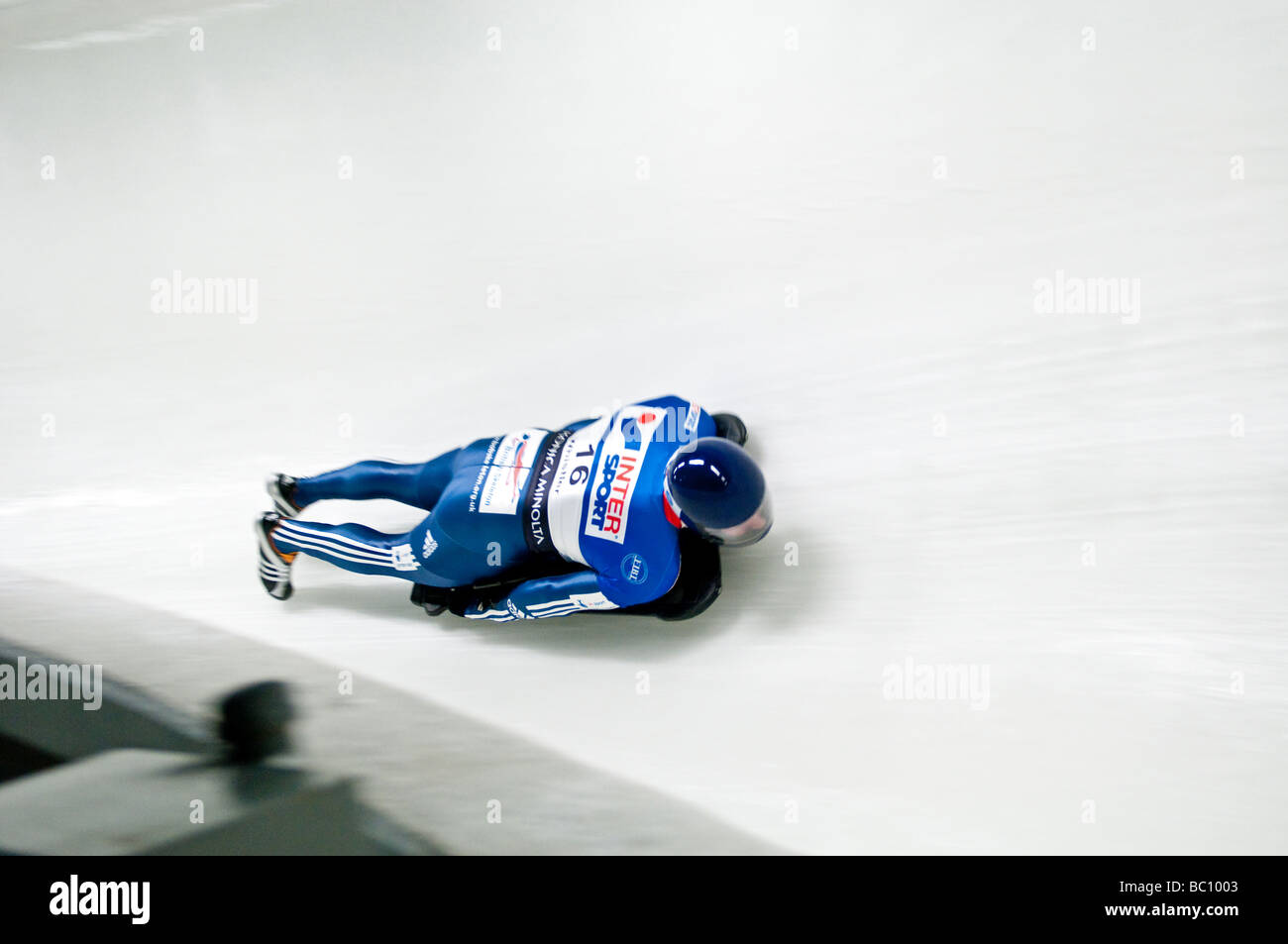 Skelett im Wettbewerb in Whistler Sliding Centre Stockfoto