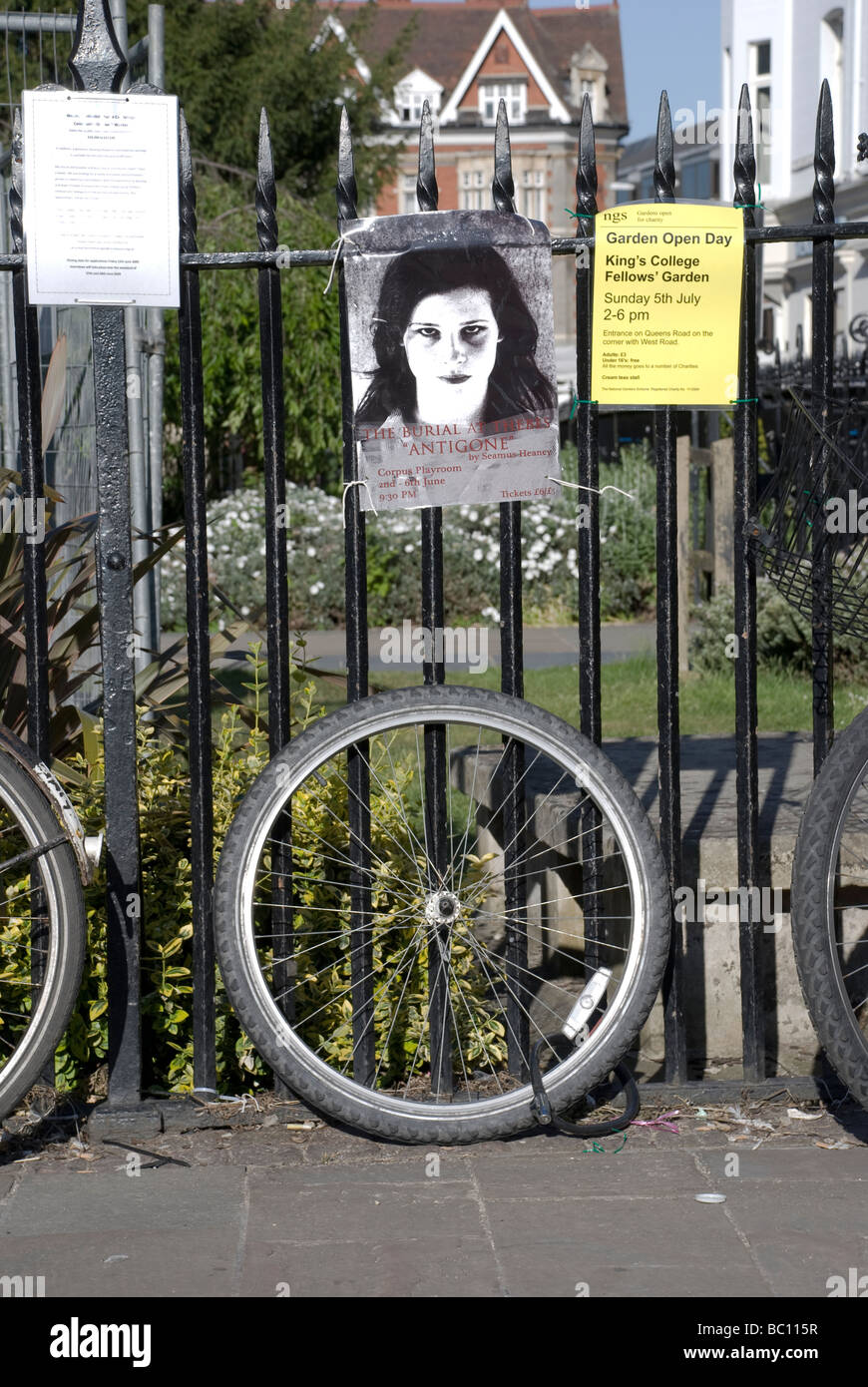 Alten Zaun in der Nähe Universität. Cambridge Stadtzentrum entfernt. Stockfoto