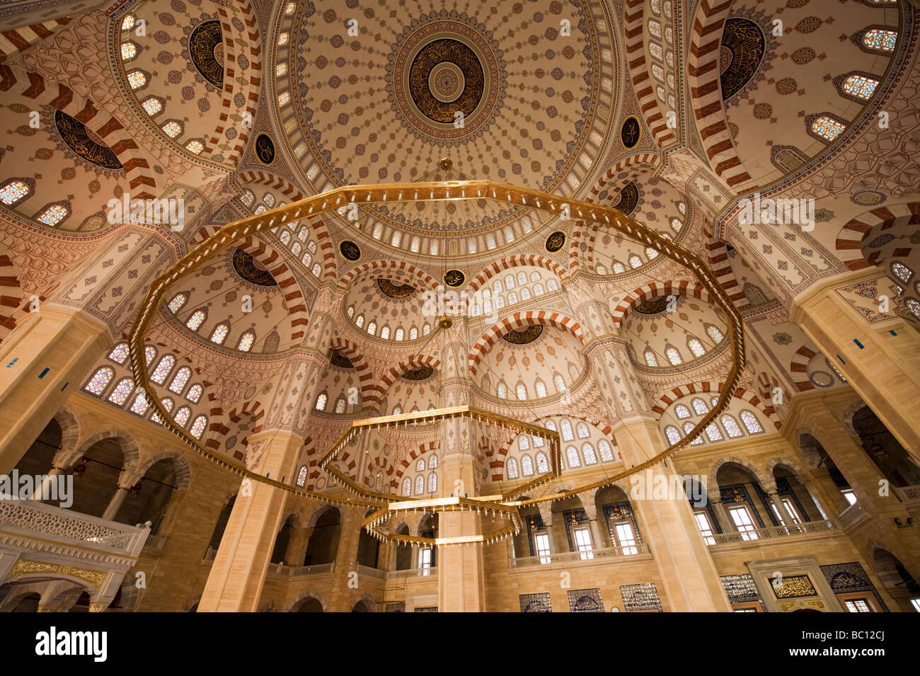 Interieur-Details der Sabanci Moschee, Adana, Türkei Stockfoto