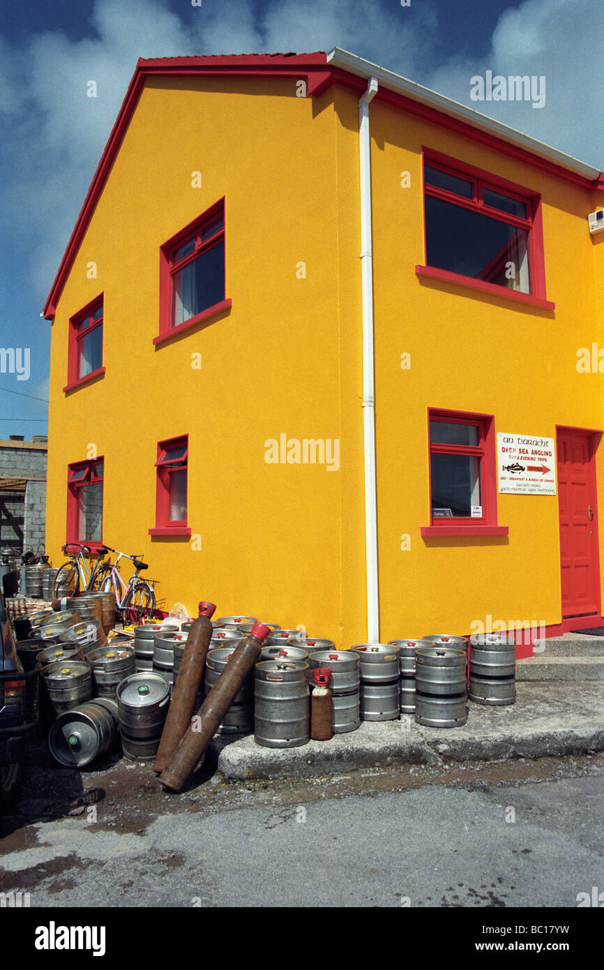 Pub Beer Barrel Murreagh Dingle Halbinsel County Kerry Irland Stockfoto