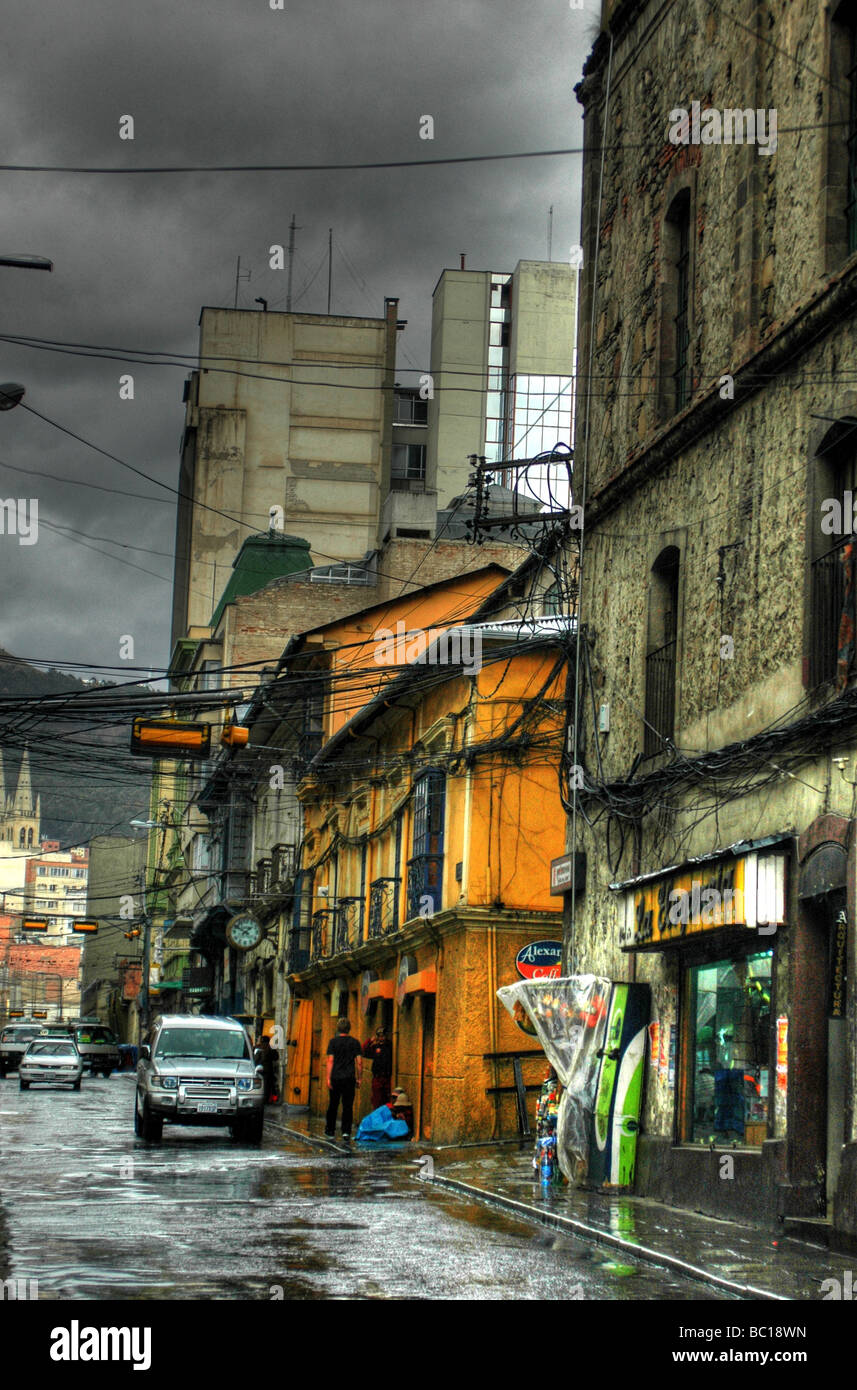 HDR-Bild von einem regnerischen downtown-Szene in der Innenstadt von La Paz, Bolivien Stockfoto