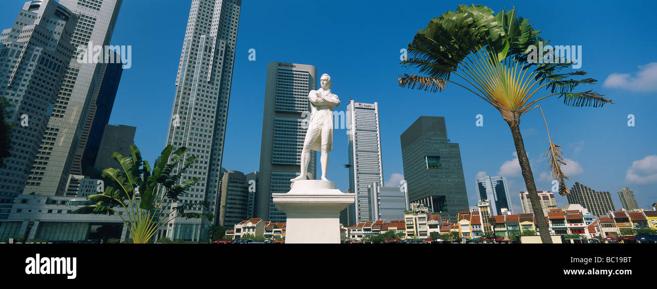 Singapur, Raffles Statue, Boat Quay und Businesscenter. Stockfoto