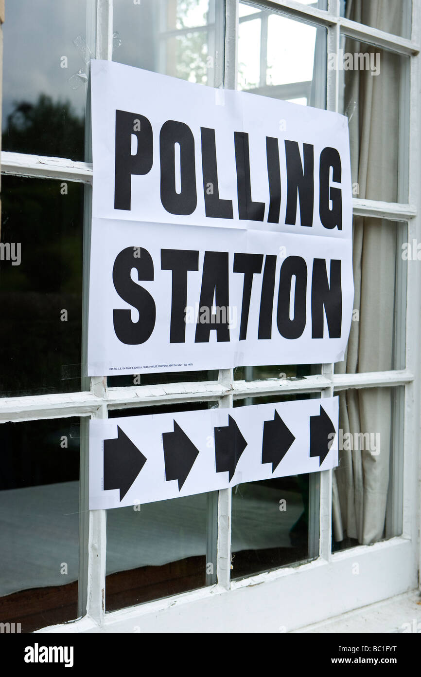 Eine ländliche Wahllokal in den Peak District Dorf Baslow in Derbyshire Stockfoto