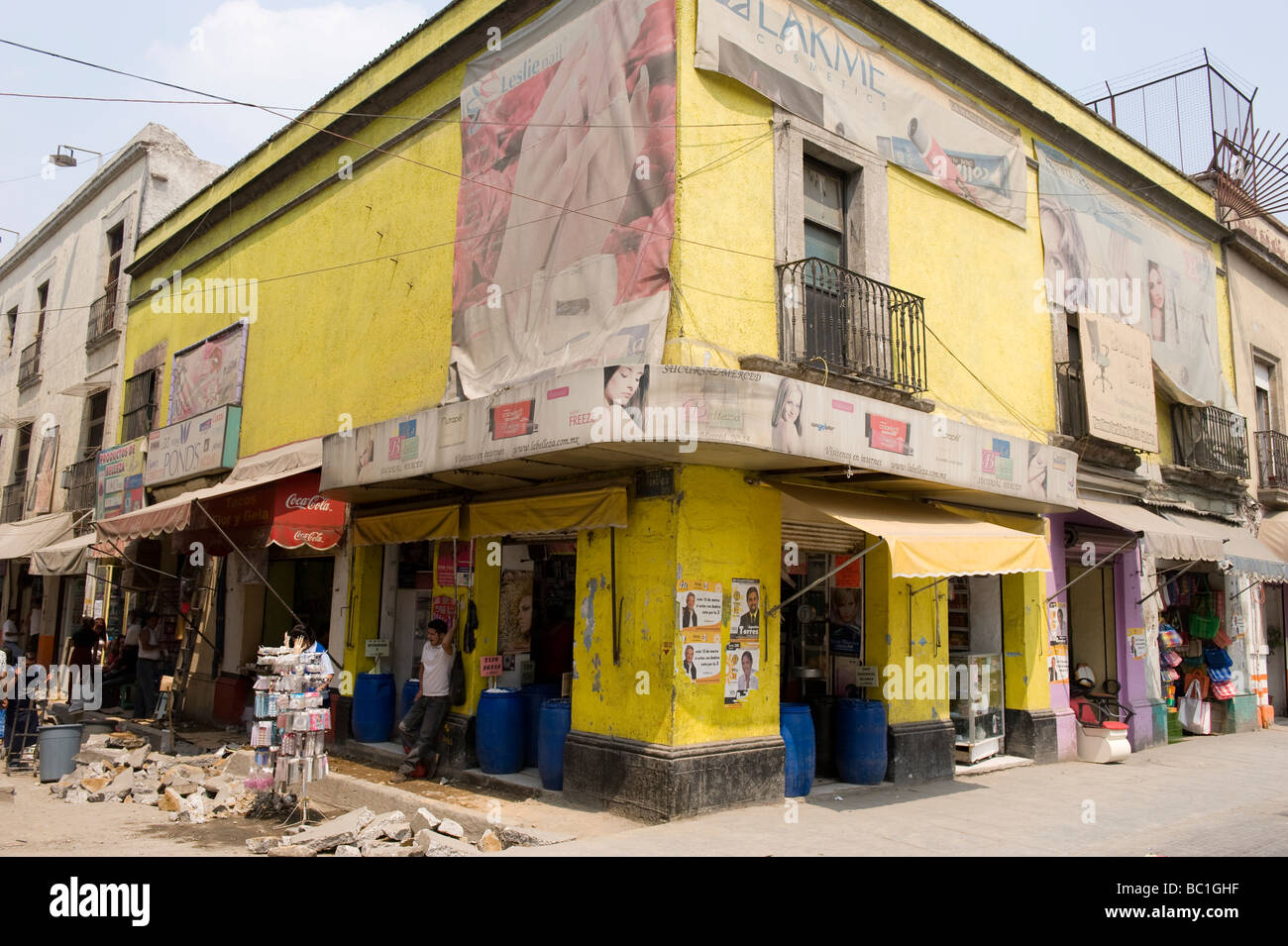 Stret Ecke im Centro Historico zeigt einige der Entwicklung, die in Mexiko-Stadt Stockfoto