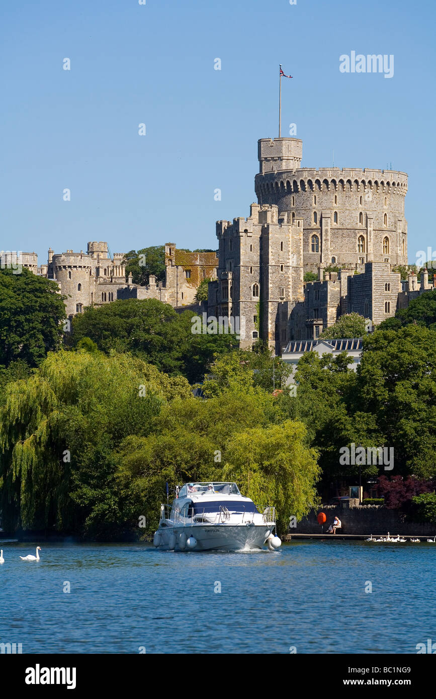 Windsor Castle und der Themse in England Stockfoto