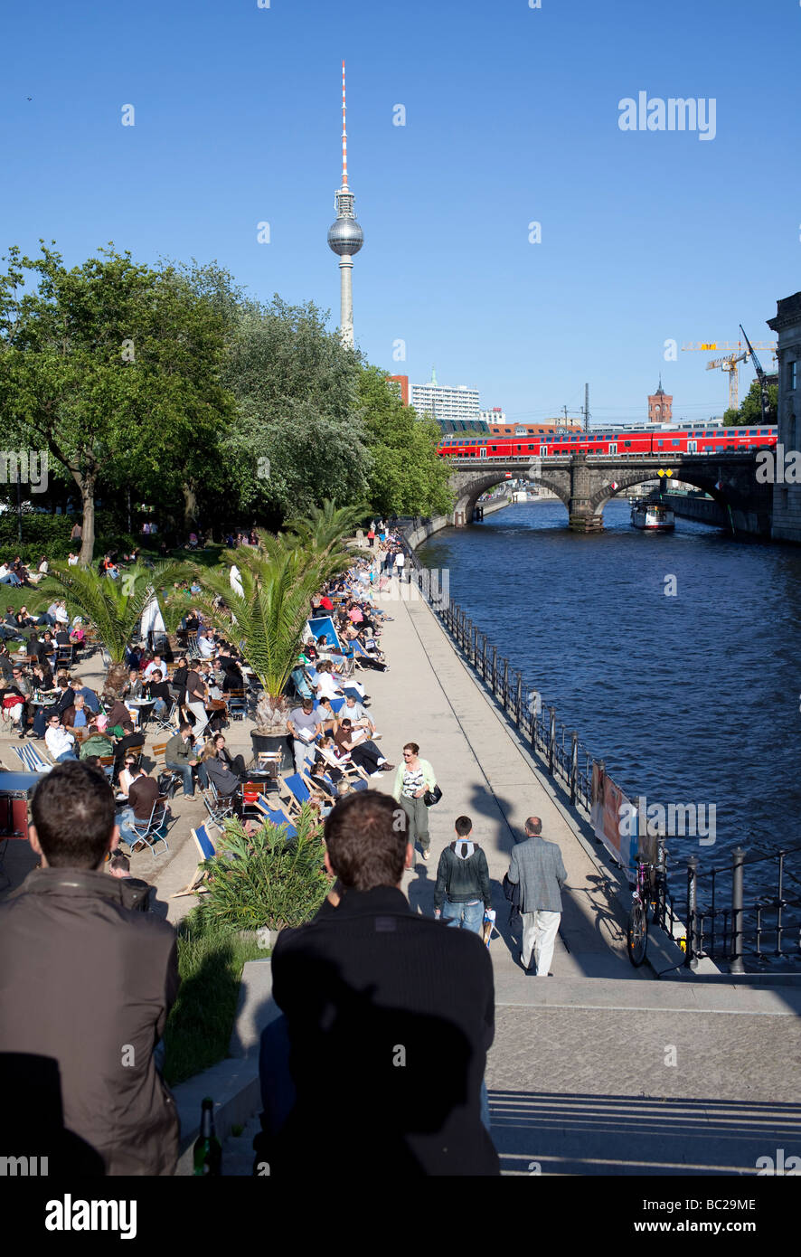 Blick auf die Strandbar Spree und Alex in Berlin Stockfoto