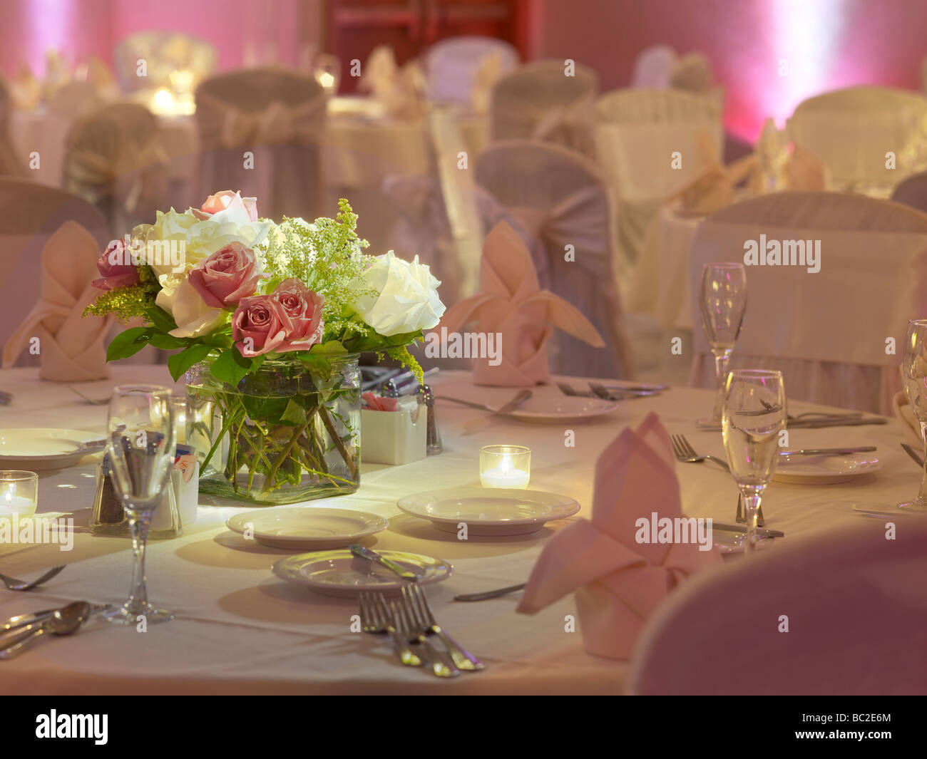 Elegante Hochzeit Tischdekoration Stockfoto
