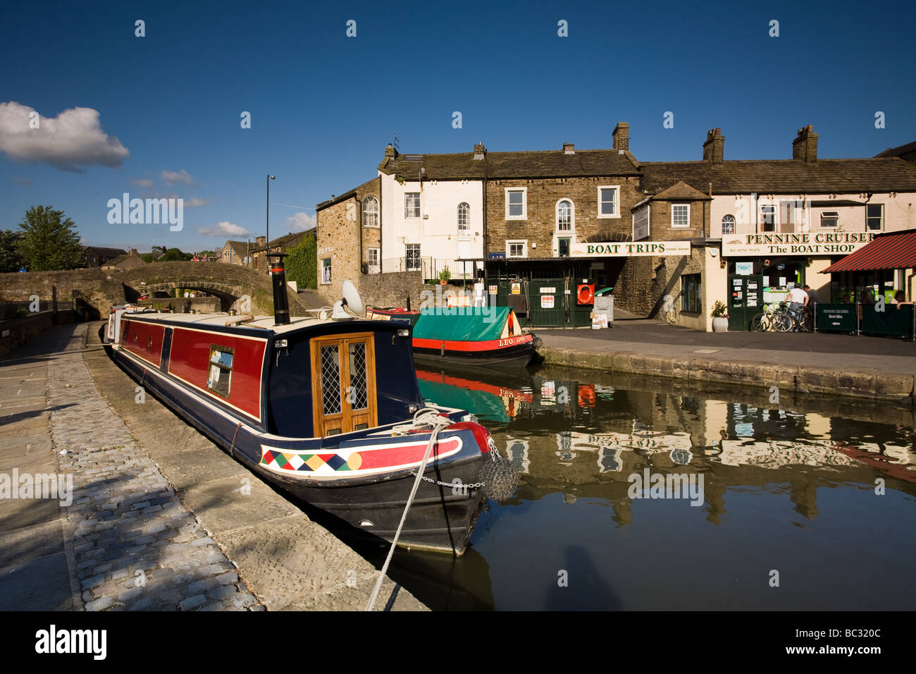 Barkassen-Leeds-Liverpool-Kanal Skipton Yorkshire England Stockfoto