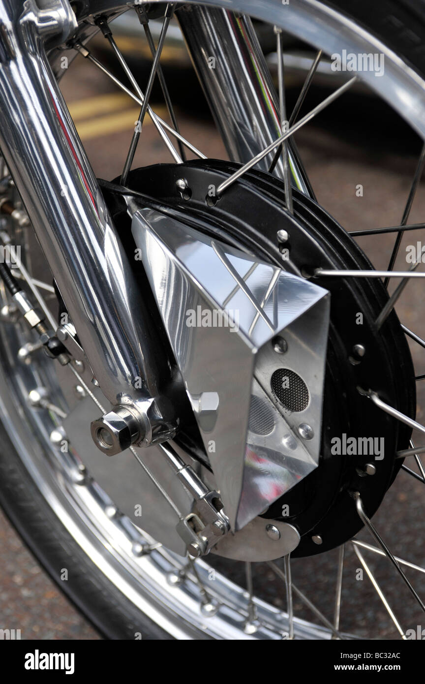 kühlende Luft Schaufel auf vordere Trommelbremse der klassischen manx Norton Racing Motorrad Stockfoto