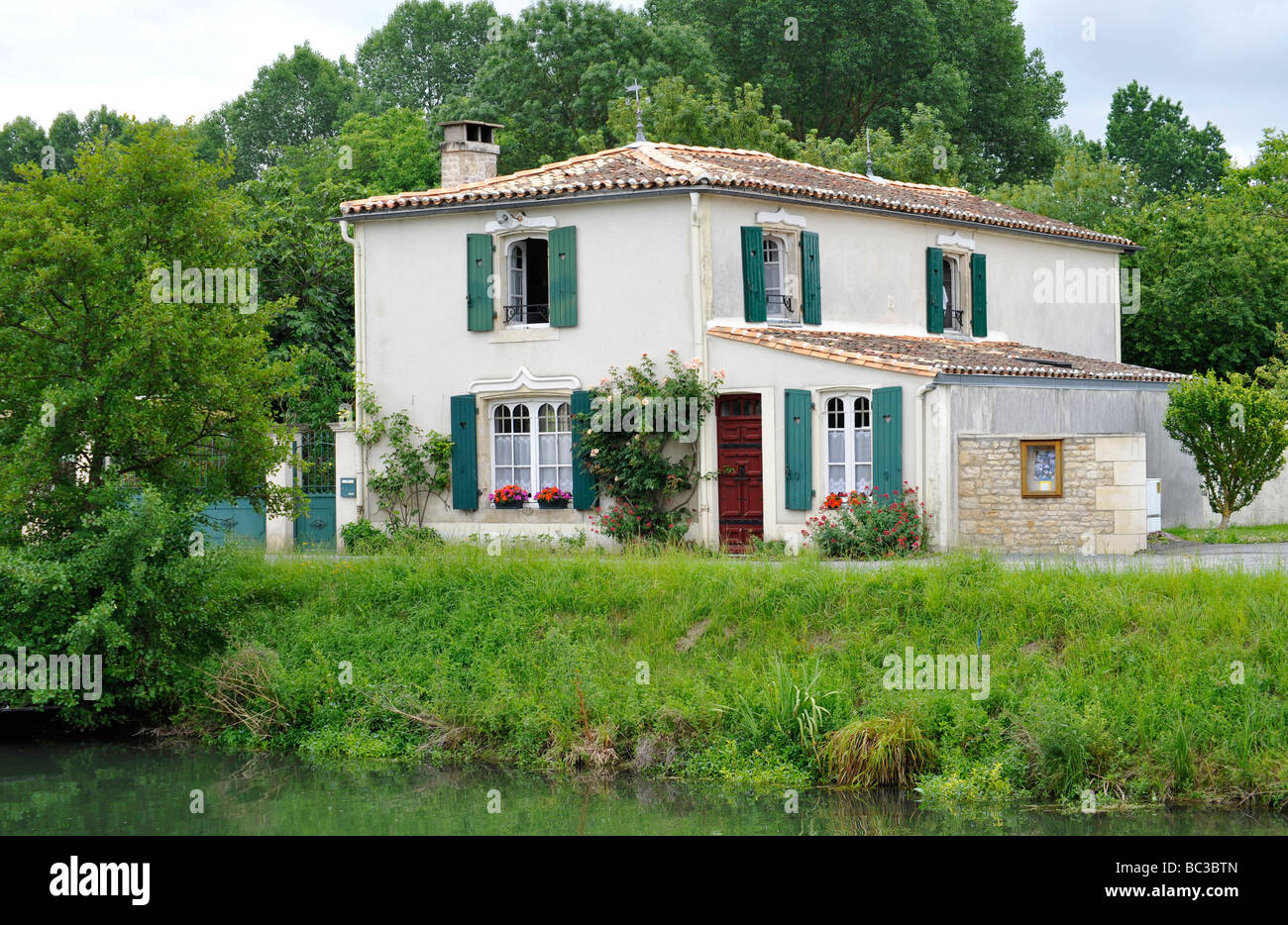 Schöne französische Haus in Coulon, Frankreich Stockfoto