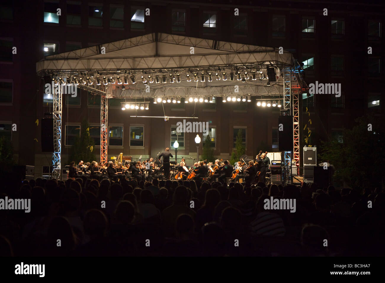Detroit Symphony Orchestra spielt Konzert im freien Stockfoto