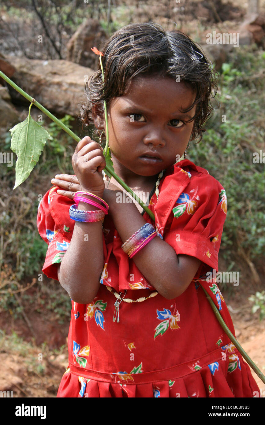Indische Mädchen des Stammes Paroja, Orissa Stockfoto