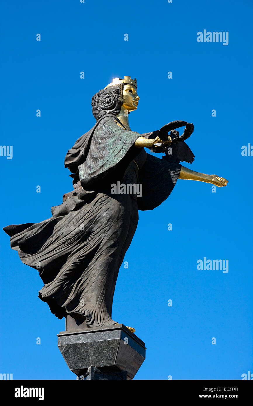 Bulgarien - Sofia - Hauptstadt - Sveta Nedelja Square. -Saint Sofia Statue (Samardjiïska) Stockfoto